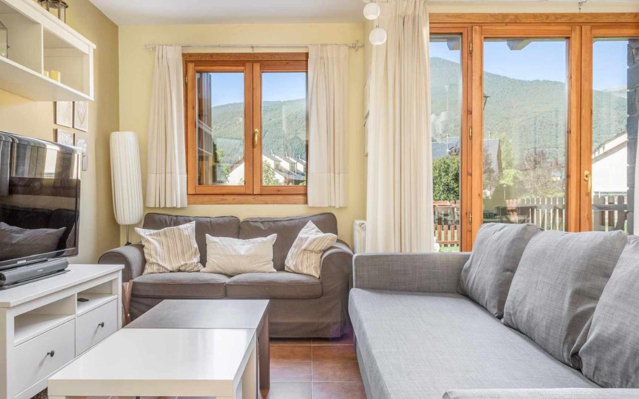 Casa Collarada Confort 比利亚努亚 外观 照片